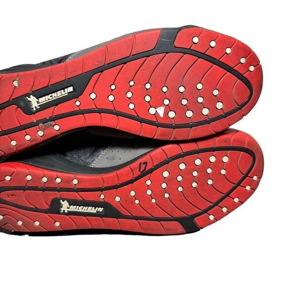 Everlast Gray and Red Athletic Shoes - Picture 6 of 6